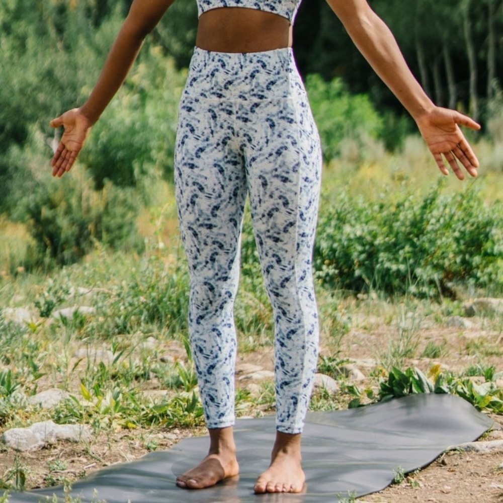 Zyia Active Women's  Storm Brushed Hendrix Pocket Criterion Activewear Leggings